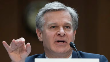 El director del FBI alertó que hackers chinos están atacando infraestructura crítica de Estados Unidos