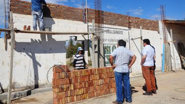 El Club Argentinos de La Florida recibió una cancha auxiliar y sistema de riego