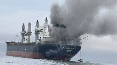 Tensión en el Estrecho de Ormuz: al menos tres buques atacados y el petróleo en alza otra vez