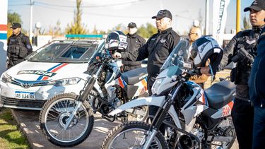 La Policía de San Juan abrió la convocatoria para cubrir dos puestos profesionales.