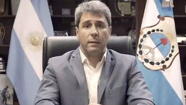 Uñac transmitió tranquilidad tras conocerse el primer caso de coronavirus y pidió continuar con el aislamiento