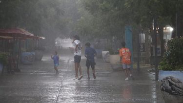 Intensa lluvia en San Juan: postales pasadas por agua