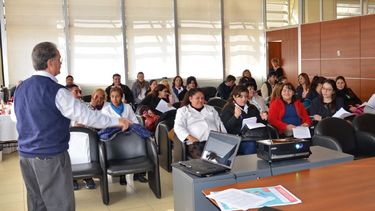 Capacitan sobre tuberculosis al personal de salud