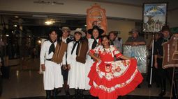 Los gauchos mostraron la pilcha en la Noche de Gala