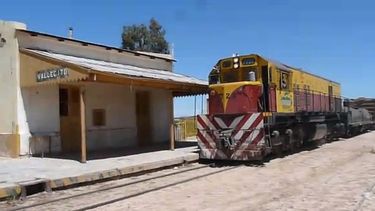 Para Gioja la reactivación del ferrocarril General Belgrano será a corto plazo