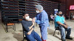 Arrancó la vacunación para sanjuaninos de entre 18 y 59 con comorbilidades: ¿cuántos se anotaron?