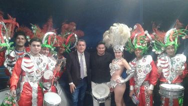 Un conductor se tiró unos pasos en vivo para festejar su cumpleaños