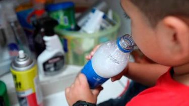 Niños intoxicados: las 3 cosas que tienen que hacer los padres en una emergencia