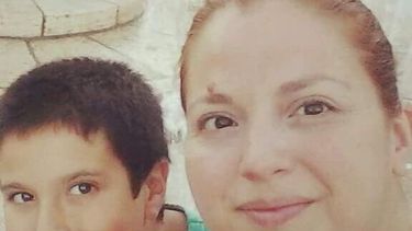 La abuela del niño que perdió el celular con las fotos de su madre fallecida dijo que continúan la búsqueda