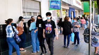 Escalada de COVID-19 en San Juan: el ranking de suba de contagios por departamento