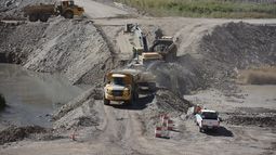 El Tambolar: comenzó el desvío del río y el dique estará listo en 2024