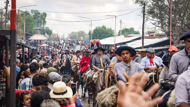 Violencia en la Cabalgata a la Difunta Correa: sancionarán al agresor y a las agrupaciones
