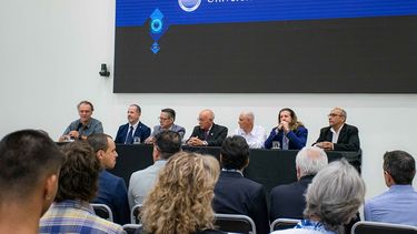 Egresados de la UNSJ desarrollaron un ligante que puede reemplazar al asfalto Egresados de la UNSJ desarrollaron un ligante que puede reemplazar al asfalto