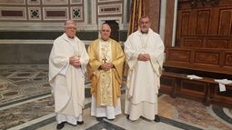 Foto histórica: Pasado, presente y futuro del obispado sanjuanino, con el Papa