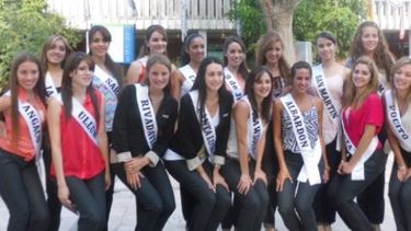 Cata de vinos, charlas y comidas típicas en la agenda de las candidatas a Reina