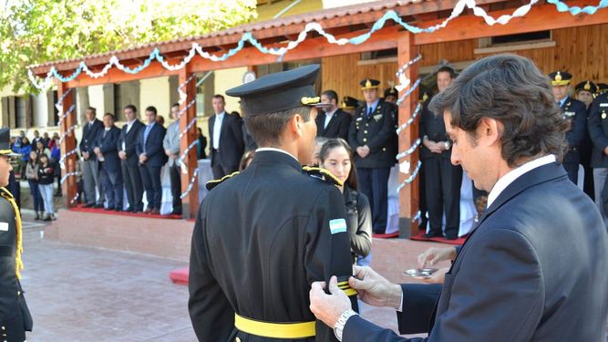 Inicio de ciclo lectivo y cambio de Banderas de la Escuela de Policías