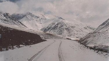 Una tormenta de nieve obligó a cerrar Agua Negra y Cristo Redentor