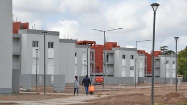 ¿Qué pasó con la entrega del barrio sanjuanino ubicado en zona top?