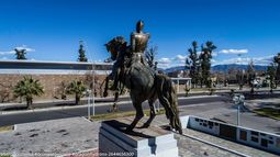 Volar hasta lo más alto para homenajear a San Martín