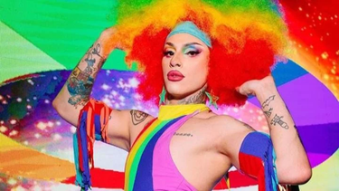 Dyhzy, el hijo del presidente, se despidió de San Juan con un palito para el clima