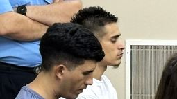 Julio Abdías Castro Agüero (adelante) y Franco Vicente Gómez (atrás) Julio Abdías Castro Agüero (adelante) y Franco Vicente Gómez (atrás)