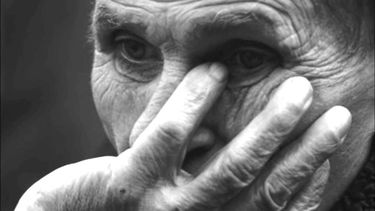 Sólo en abril se registraron 400 denuncias de maltrato a adultos mayores