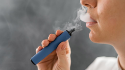 En San Juan buscan prohibir el vapeo en lugares cerrados y públicos como el Centro Cívico, escuelas, hospitales y la Red Tulum En San Juan buscan prohibir el vapeo en lugares cerrados y públicos como el Centro Cívico, escuelas, hospitales y la Red Tulum