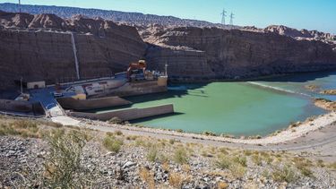 El monstruo de luz ullunero que despertó como nuevo después de 30 años