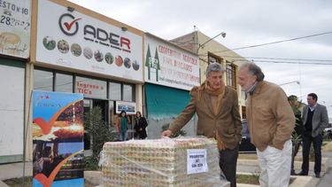 Desde Rawson salió el segundo envío para el supermercado de la Red Comprar