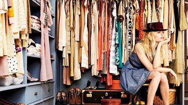 ¿Se ve aburrido?: cómo combinar la ropa en tu armario, según los colores