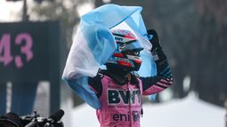 Colapinto desató la locura en Palermo: trompos, fuego y un cierre a pura emoción Colapinto desató la locura en Palermo: trompos, fuego y un cierre a pura emoción