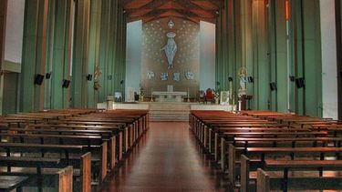 Las misas para los difuntos se fueron al cielo: mirá cuánto cuestan