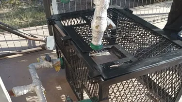 Por los sucesivos robos, salen a proteger las bombas de agua en las escuelas de San Juan.