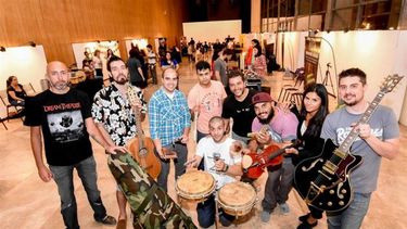 La primera gran fábrica local de instrumentos, en el Auditorio