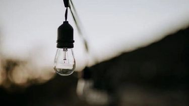 En medio de la ola de calor, un corte de luz alteró la siesta de este miércoles en San Juan