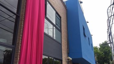 Contra el cáncer de mama, Sanatorio Argentino se vistió de rosado