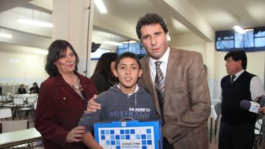 Albardón: Más de 300 alumnos ya cuentan con sus netbooks