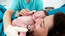 Partos humanizados en San Juan: ¿cómo son y por qué despiertan la polémica?