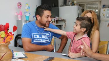 A nueve meses de la tragedia, así es la nueva vida de Liam