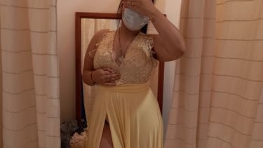 Egresó, su familia la ayudó a comprarse un vestido y lo extravió: lo busca con desesperación