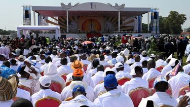 Referentes africanos de la Iglesia Católica, enfrentados al Papa Francisco.