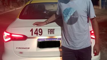 Es remisero, devolvió un celular y se lo agradecieron en las redes