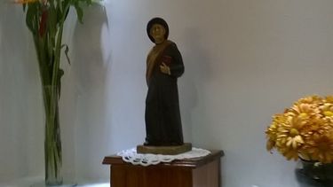 Esta es la imagen de Brochero que acompañará los niños del CIMYNEl Cura Brochero se quedará en la clínica en la que salvó a Camila