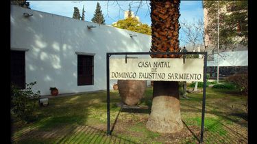 Con arte en guardapolvos rendirán homenaje a Sarmiento