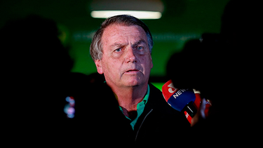 Brasil: ordenan la detención domiciliaria de Jair Bolsonaro