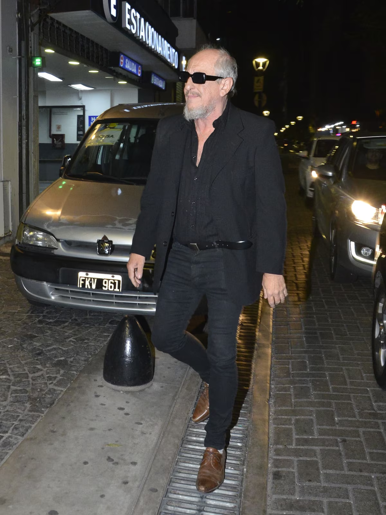 El actor Daniel Araoz asistió al velatorio del actor El actor Daniel Araoz asistió al velatorio del actor