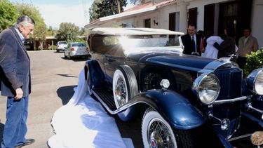 Luego de casi dos años, mirá cómo quedó restaurado el auto oficial Packard