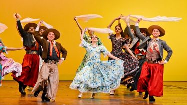 Ahora podés aprender folclore y danza contemporánea gratis