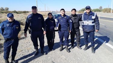 Policías de Pocito ayudaron a una mujer para dar a luz un bebé en plena Ruta 40