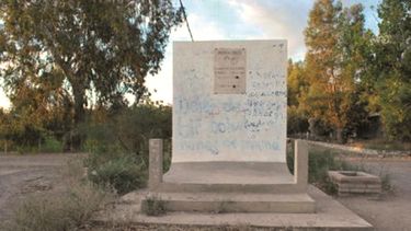 La lucha caucetera hecha monumento
